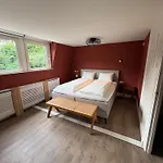 Maastrichtse Buitenwoning Διαμέρισμα Cadier en Keer