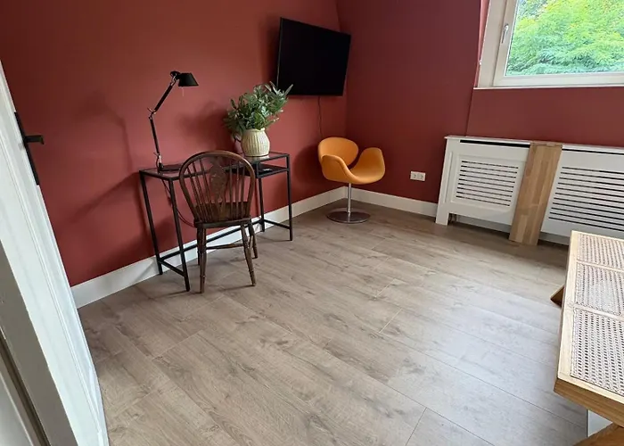 Maastrichtse Buitenwoning アパート Cadier en Keer