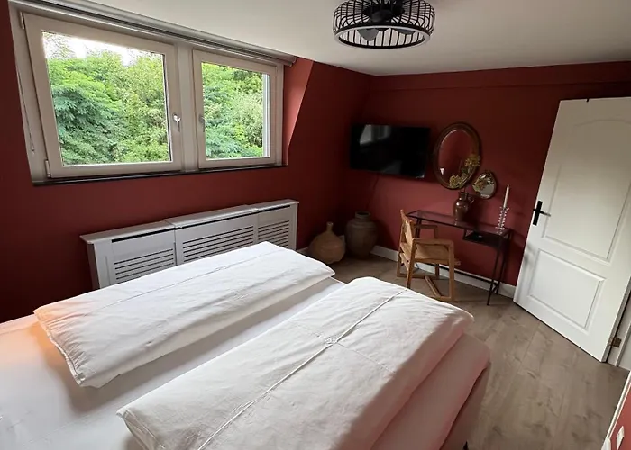 Maastrichtse Buitenwoning Apartamento Cadier en Keer