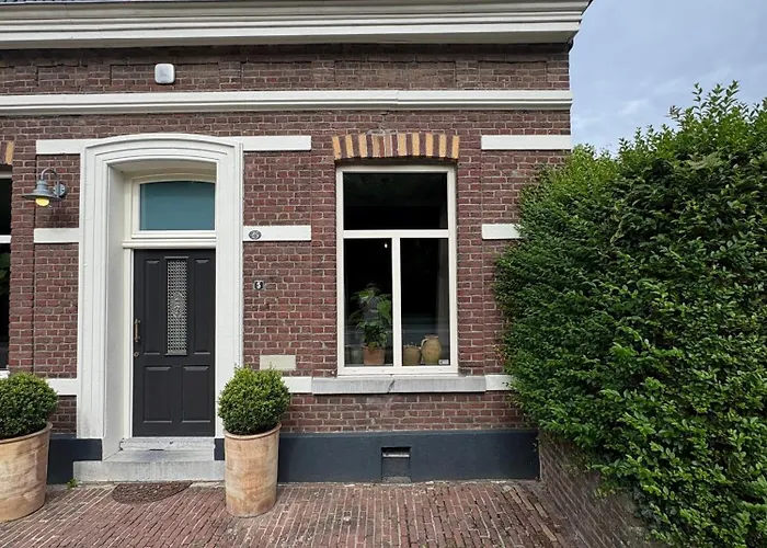 Maastrichtse Buitenwoning شقة